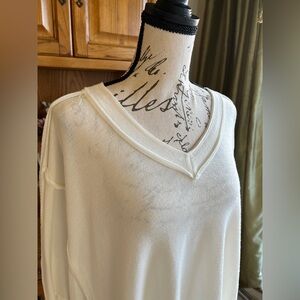 Easel Cream V-Neck Long Sleeve Tunic Top Medium